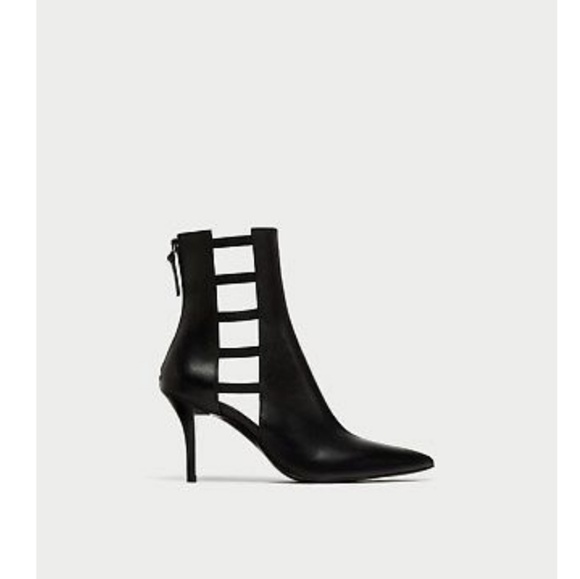 SOLD!!!NEW ZARA BLACK LEATHER BOOTS BOOTIES - Picture 3 of 8